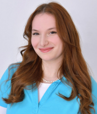 <b>Leonie Herrschaft</b><br>Arzthelferin